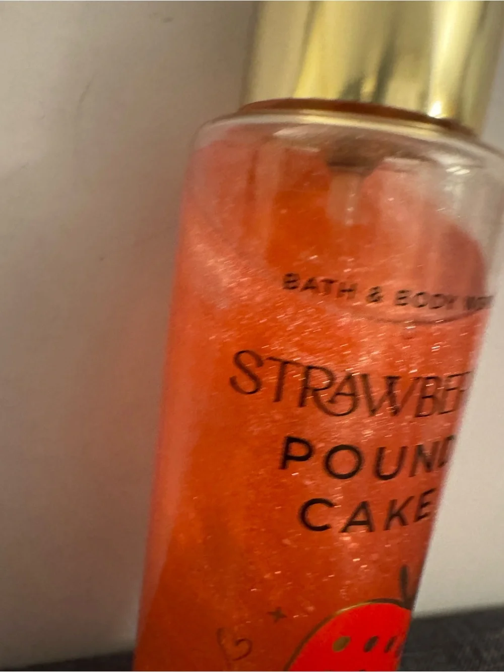 Bath & Body Works lightweight shimmering